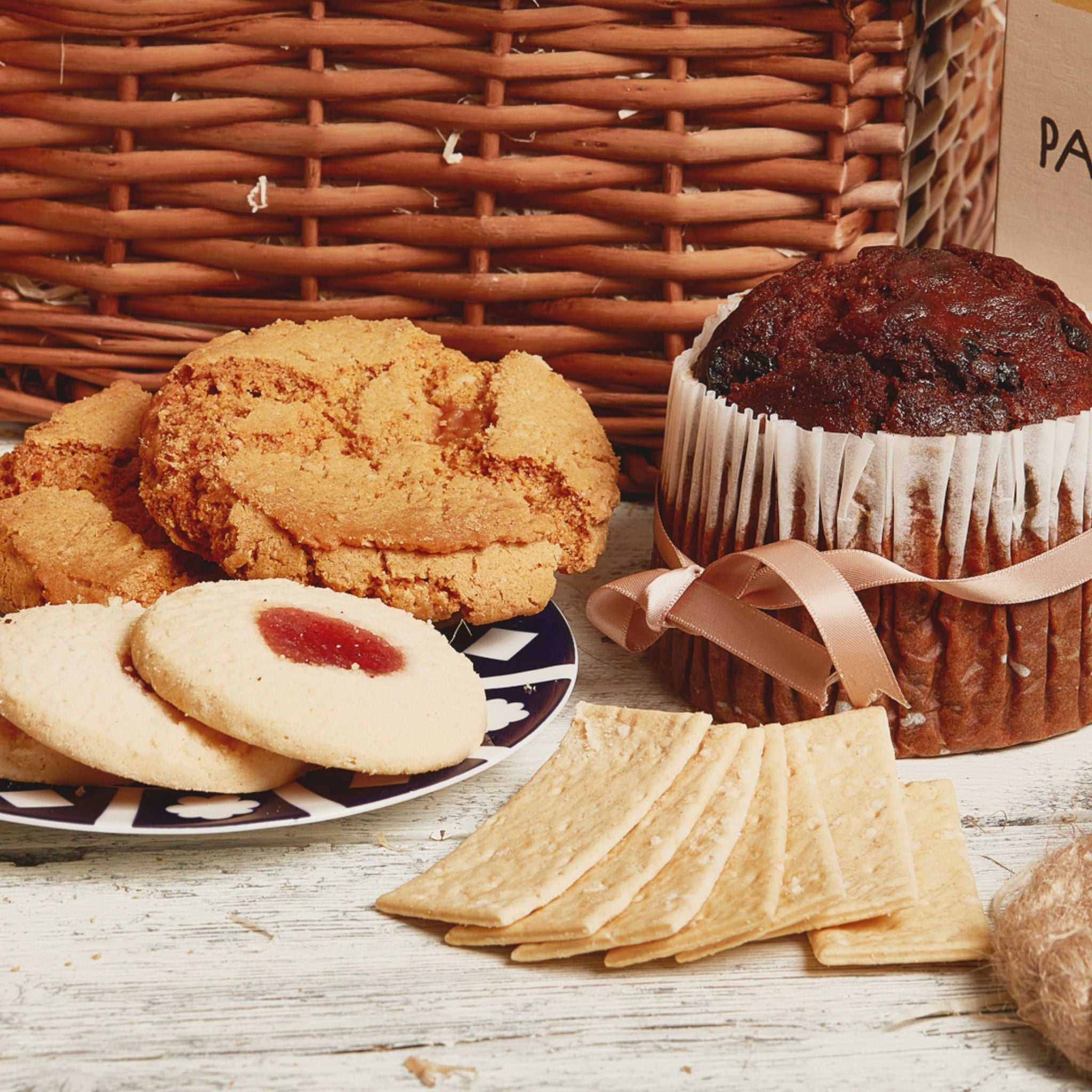 Cake & Biscuit Hampers