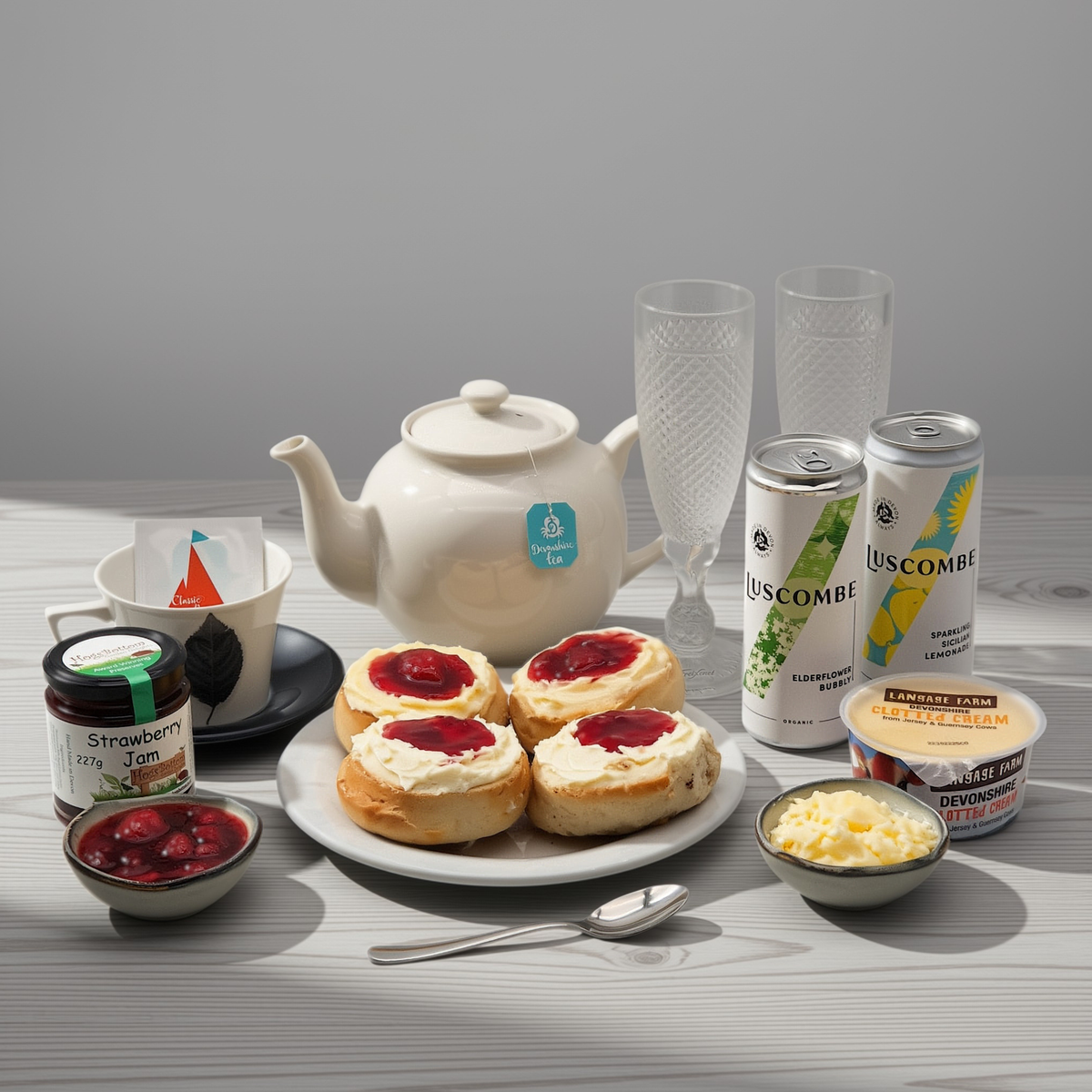 Sparkling Cream Tea Hamper