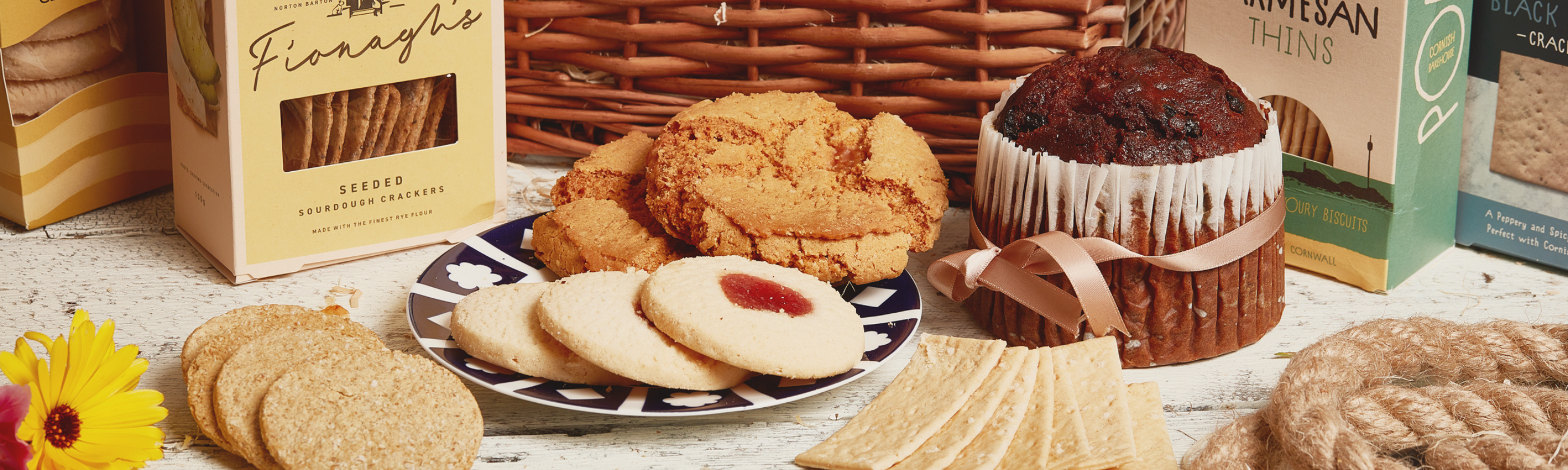Cake & Biscuit Display
