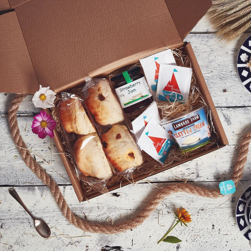 Fruit & Plain Scone Hamper