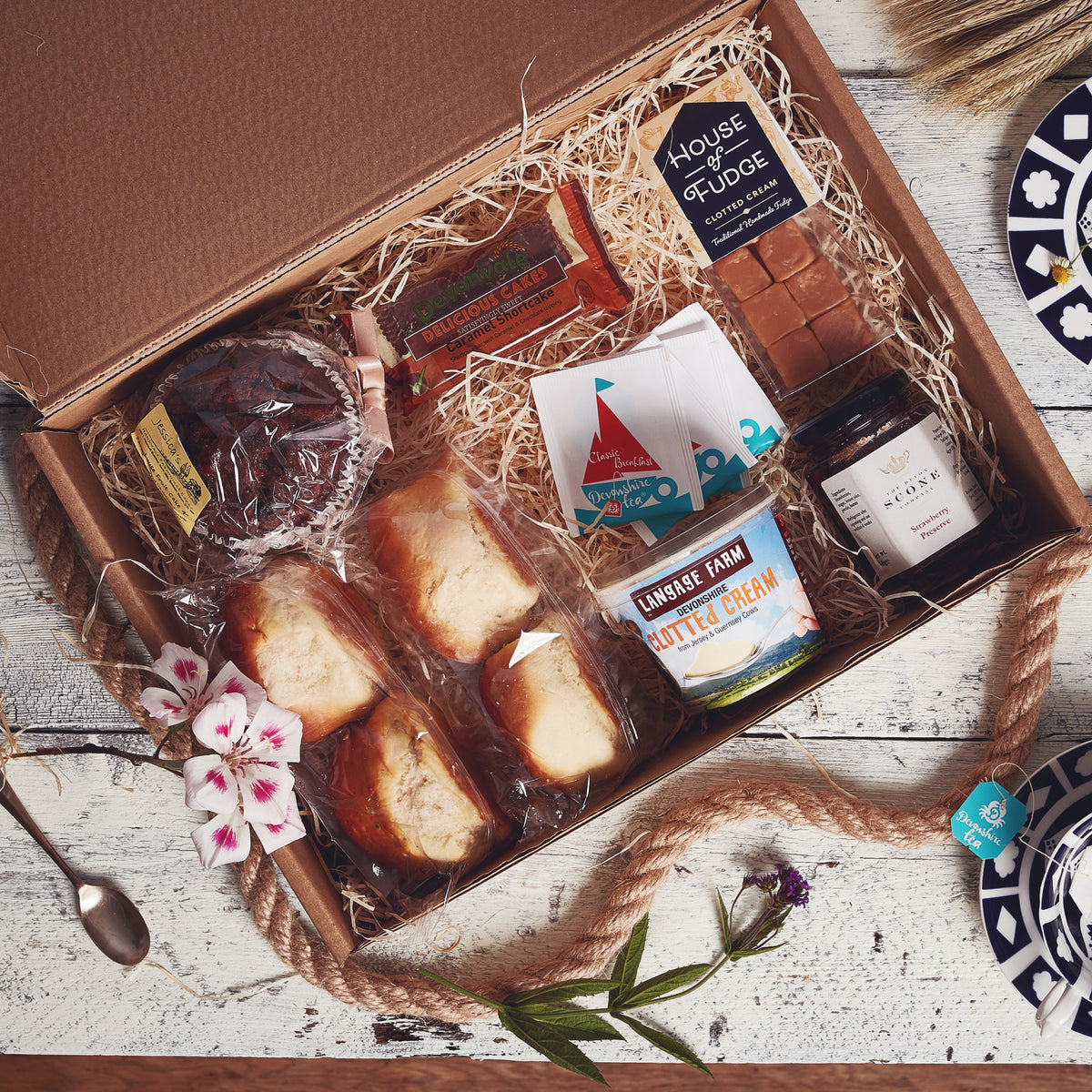 Afternoon Tea & Cake Hamper – Devon Heaven