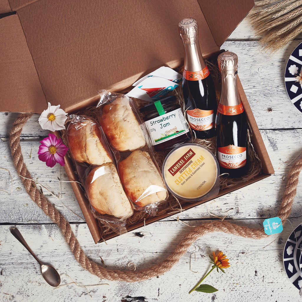 Prosecco Cream Tea Hamper Delivery