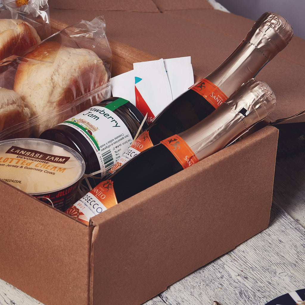 Prosecco Cream Tea Hamper Delivery