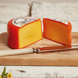 Rolling_Lady_in_Red_Serving